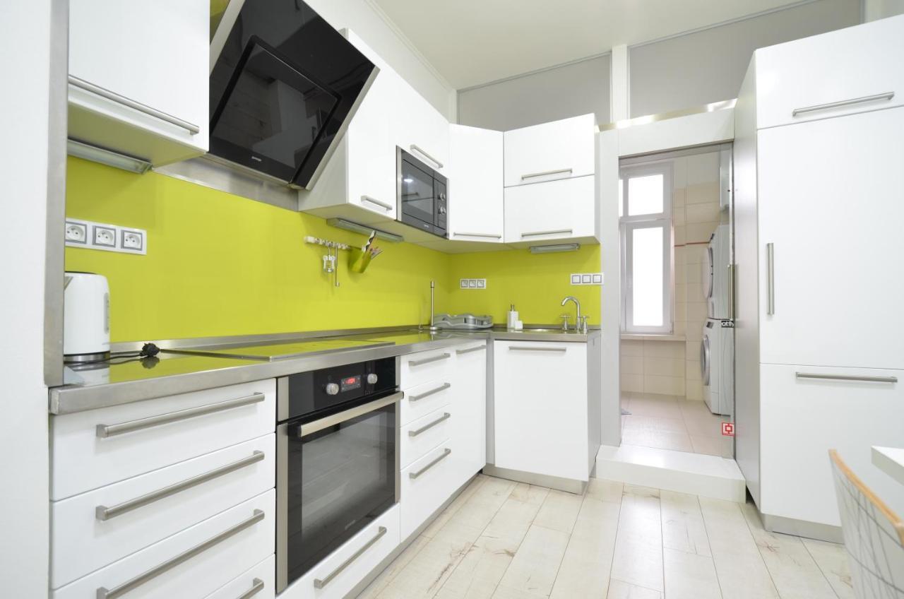 Apartmany Jizdarenska Κάρλοβι Βάρι Εξωτερικό φωτογραφία