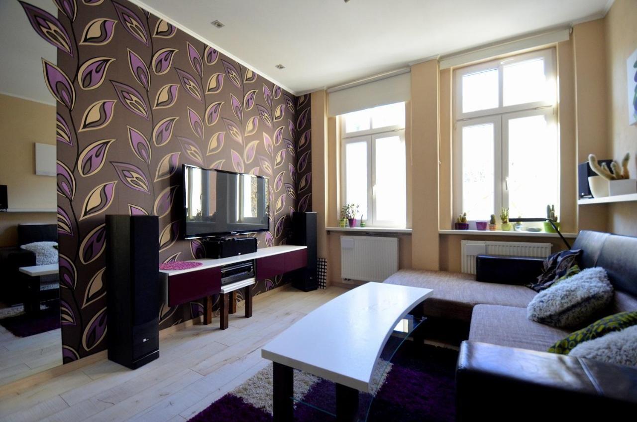Apartmany Jizdarenska Κάρλοβι Βάρι Εξωτερικό φωτογραφία